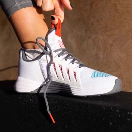 Athletic shoes